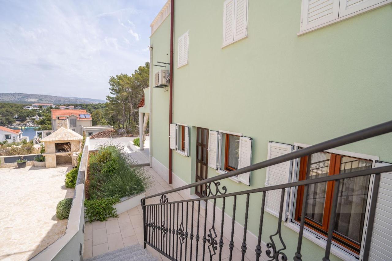 Villa Kalinic ミルナ エクステリア 写真