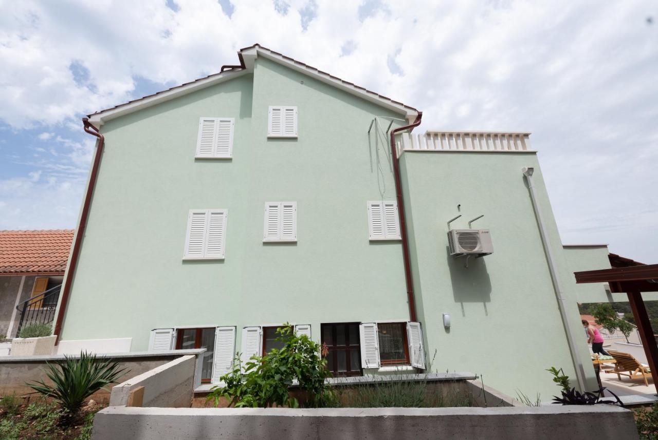 Villa Kalinic ミルナ エクステリア 写真